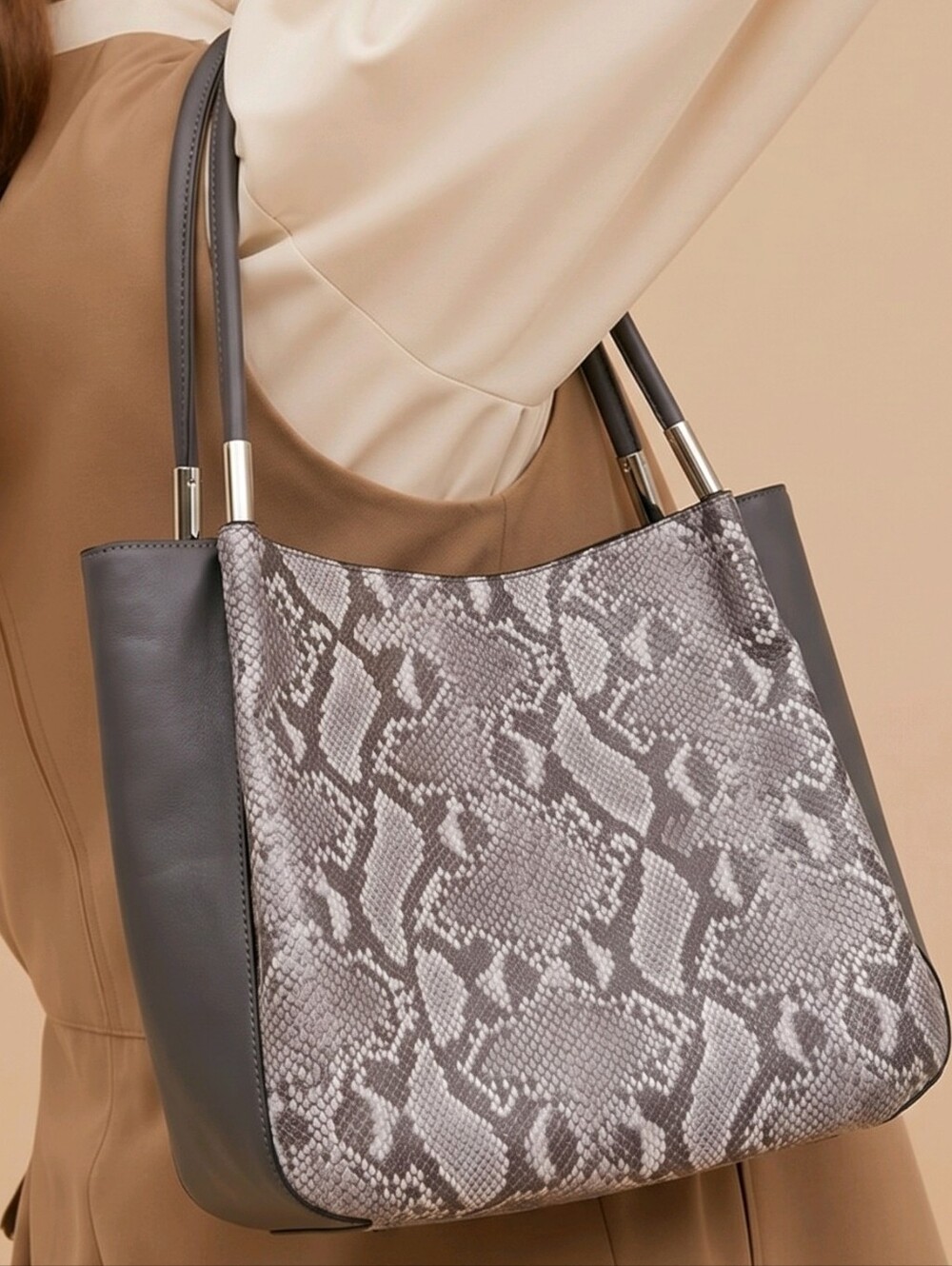 NWOT Alfani for Macy's Bangle Tote bag